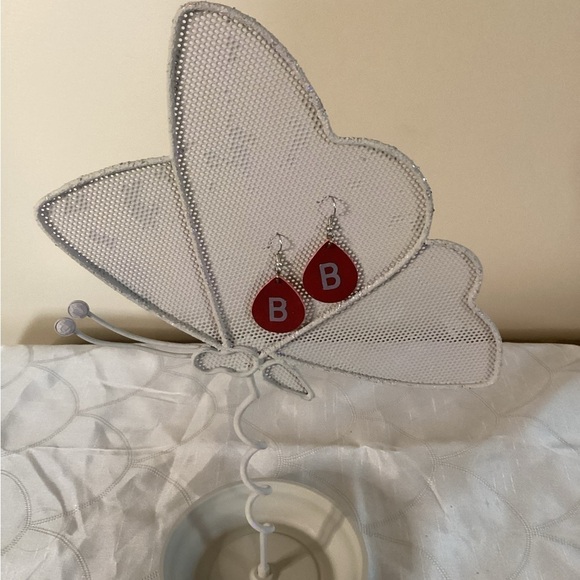 Adorable Butterfly Jewelry Holder - Picture 6 of 7